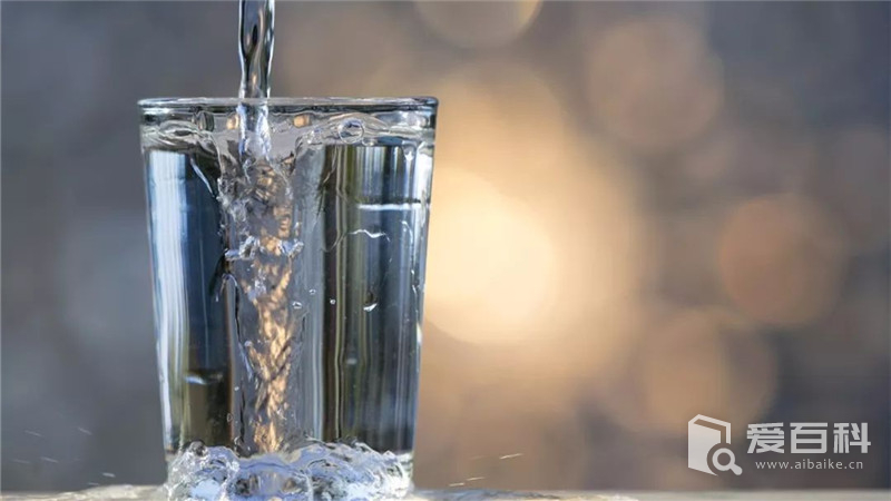 每天喝水超过2000毫升会怎么样？有什么坏处？